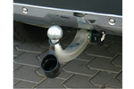 Пластиковый защитный кожух шара фаркопа LAMPA 38970 с предохранительным ремнем.